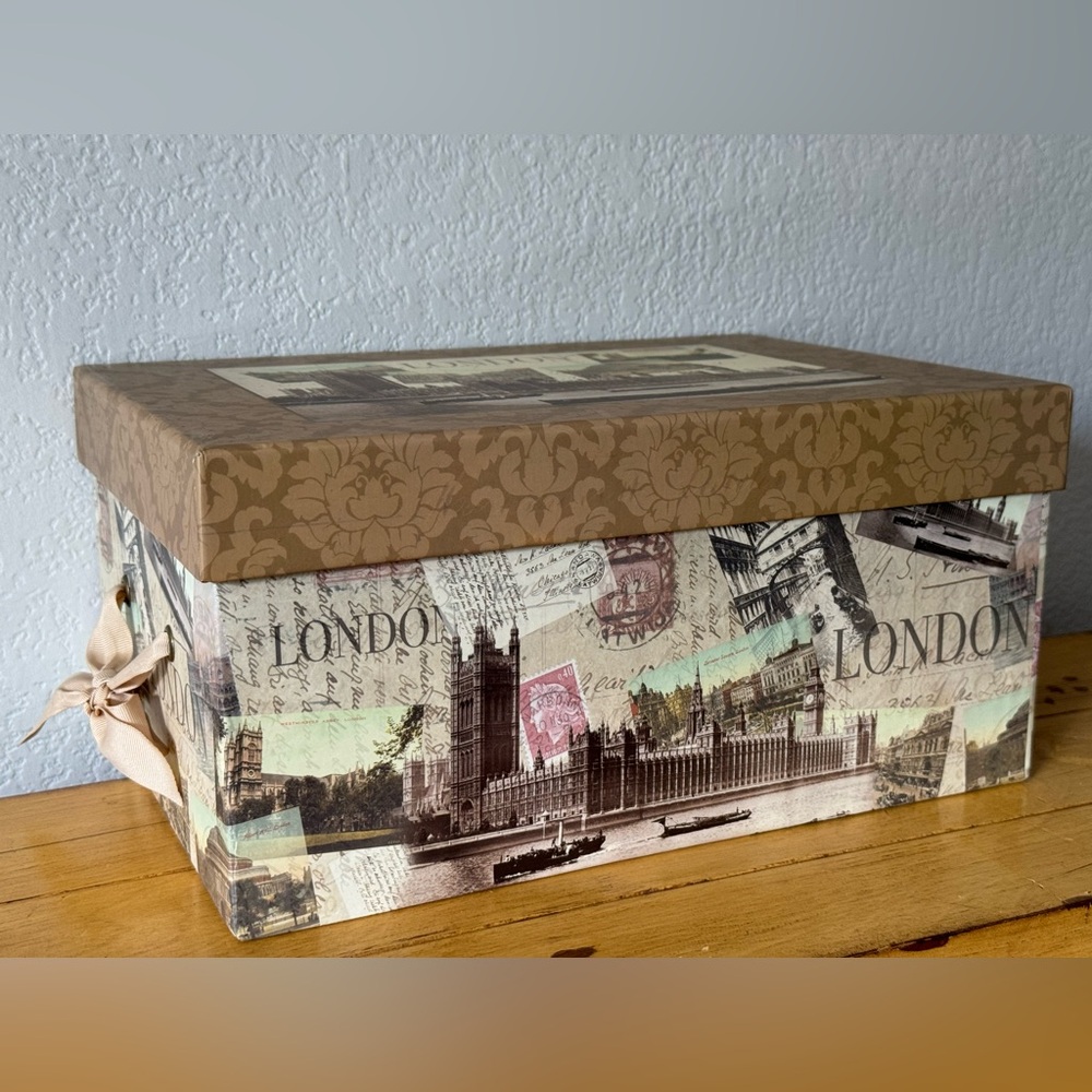 London Storage Box - Picture 12 of 15
